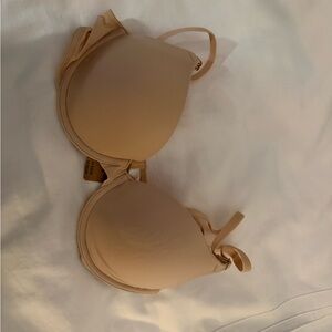 PINK Victoria's Secret Nude Bra